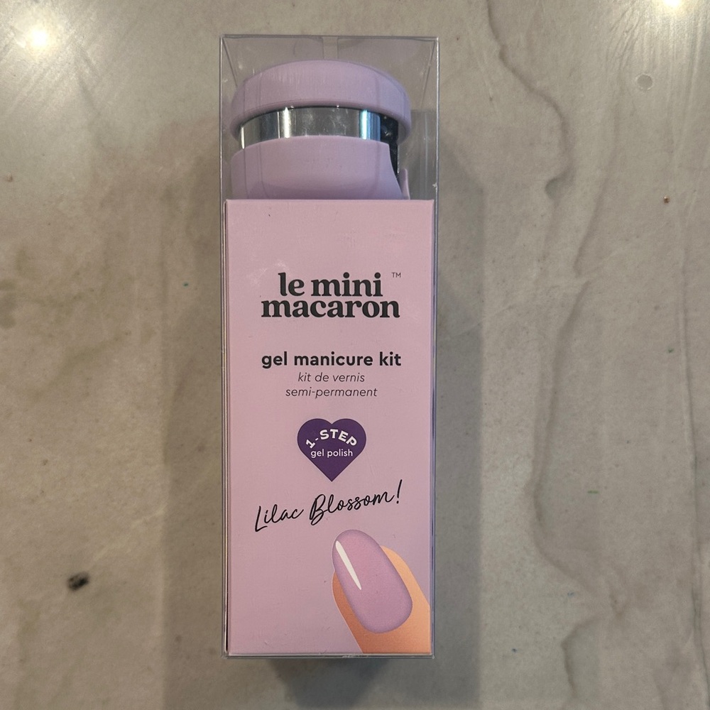 Le Mini Macaron Lilac Blossom Gel Manicure Kit